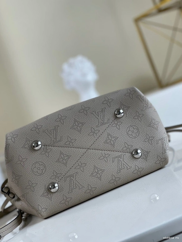 WIS LOUIS VUITTON BELLA 0226